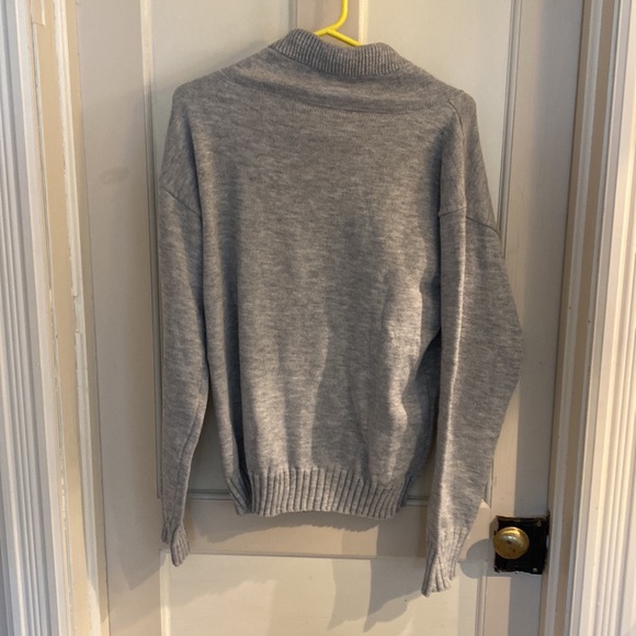 Cozy grey sweater size xl brand new with tag - Picture 2 of 3